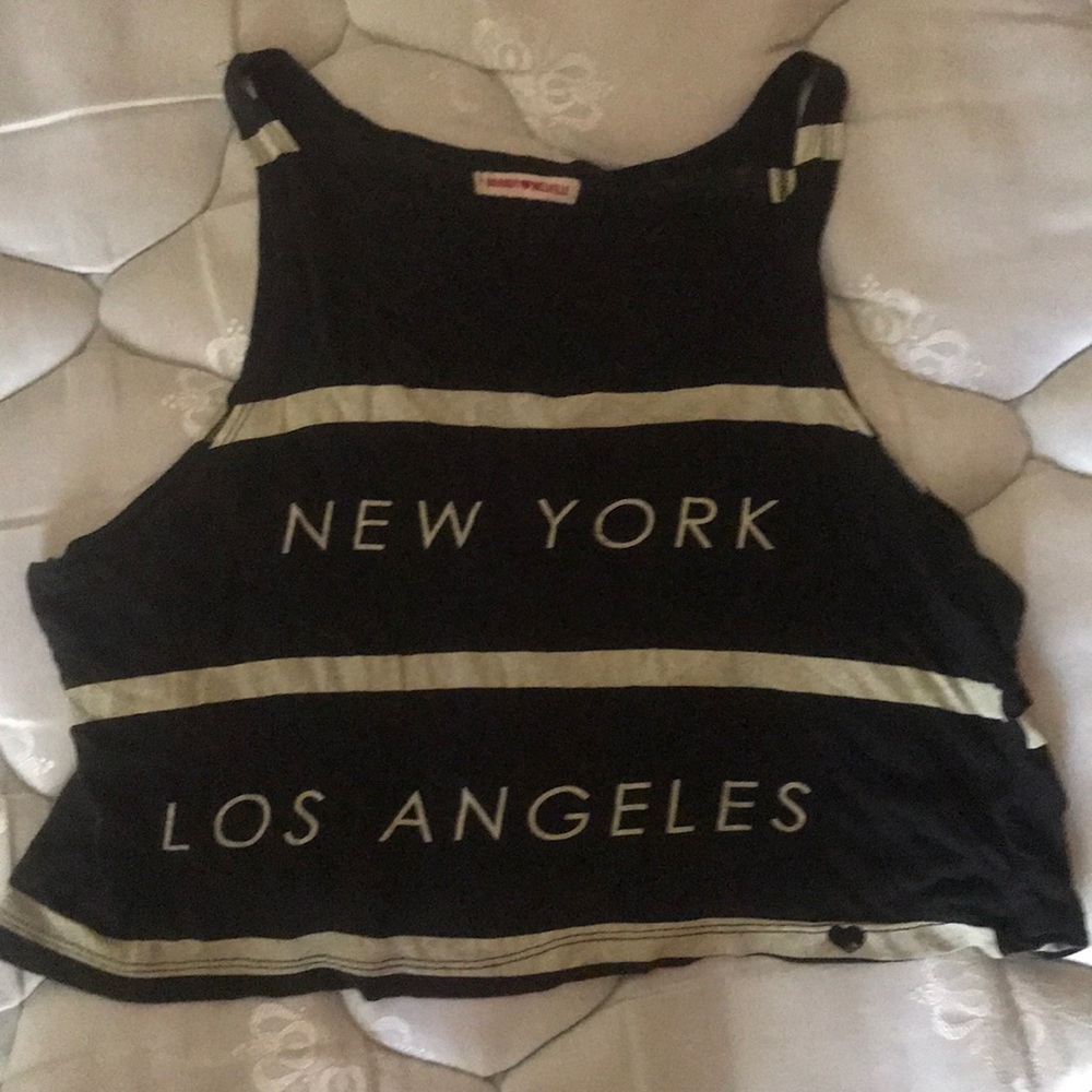 Brandy Melville crop top NY-LA